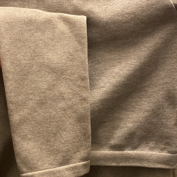 SOLD H&M 2 piece lounge set - Picture 2 of 3